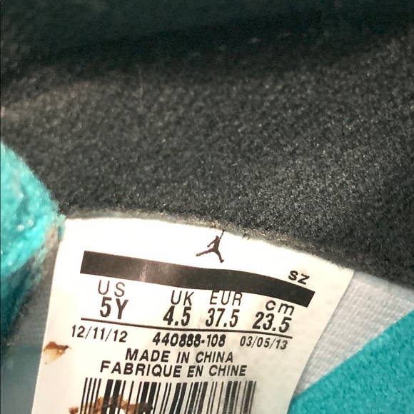 Air Jordan - Grape V’s - sz 5Y - Picture 4 of 4